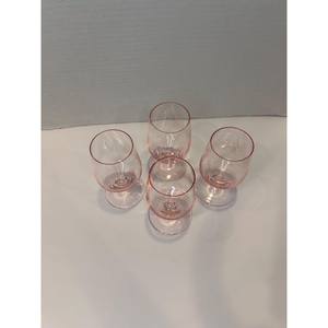 Las más lindas copas de vino de cristal rosado destacan la artesanía detrás del cristal y del vino, un artículo fantástico a bajo costo. - Product Image 4