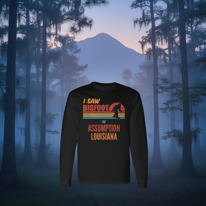 Maglietta promozionale a maniche lunghe Bigfoot Lives In Assumption Parish Louisiana, girocollo unisex per adulti - Product Image 3