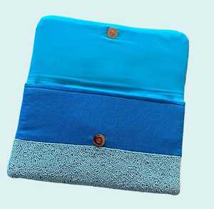 กระเป๋าคลัทช์สำหรับผู้หญิงกระเป๋าซองสีใสลายดอกไม้สายโซ่สีทองสไตล์งานฝีมือออกแบบได้ตามต้องการ - Product Image 3