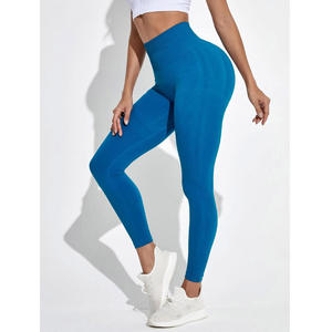 Leggings de Yoga Súper Suaves y Ligeras para Mujer, Cintura Media, Largura hasta la Rodilla, Color Sólido, Elásticos y Personalizables - Product Image 1