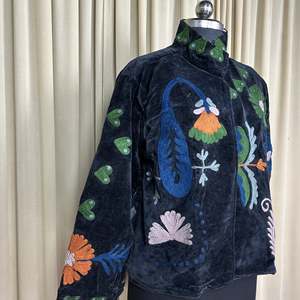 Boho Chic Retro Chic Free Size XL Hand Embroidered Black Floral Velvet Suzani <b>Jacket</b> Open Front Winter Coat with Robe Style - Product Image 5