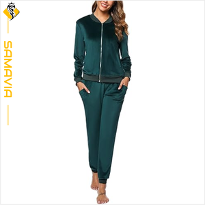 ชุดวอร์มแอคทีฟขนาดใหญ่พิเศษสำหรับผู้หญิงเนื้อนุ่มยืดหยุ่นและเหมาะสำหรับกีฬาและสันทนาการ - Product Image 1