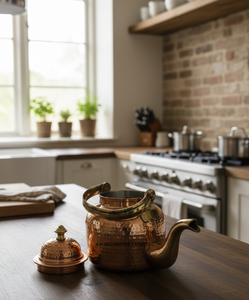 Bouilloire à thé en cuivre artisanal de luxe avec poignée en métal, capacité de 2 L, style vintage de ferme, écologique - Product Image 4