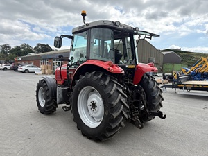 Tractor de ruedas Massey Fergusson 5455 usado 90HP 4WD Tractor de uso agrícola de alta productividad a la venta - Product Image 3