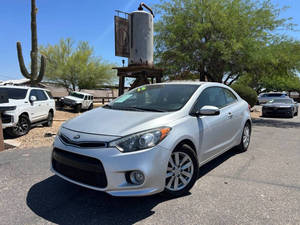 Voiture d'occasion de qualité et abordable, Kia Forte Coupe EX 2015, conduite à gauche - Product Image 3