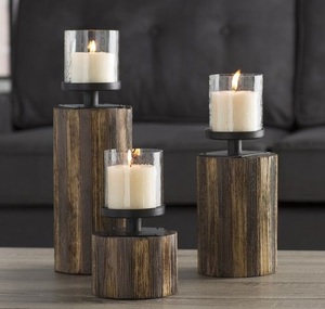 Juego de 3 portavelas de madera tallados a mano para decoraciones navideñas elegantes con estética festiva premium y atemporal - Product Image 1