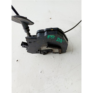 SERRURE DE PORTE ARRIÈRE DROITE INFERIEURE RENAULT Clio Série 4 pin diesel 1500 (08>15) - Product Image 1