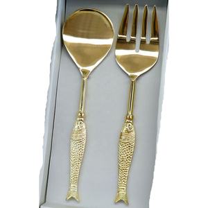 Servidor de ensalada con mango dorado martillado, servidor de pastel de ensalada decorativo de metal, máquina para pegar cabezas plateadas - Product Image 2