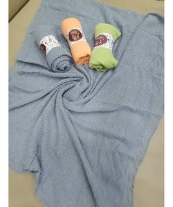 Casual Pakistani SalwarKameez para mujer en algodón blanco impreso traje de boutique de 3 piezas - Product Image 4