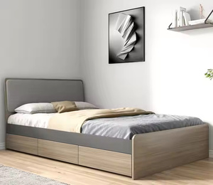Lit tatami en teck massif de haute qualité avec 3 tiroirs de rangement au design moderne. - Product Image 3