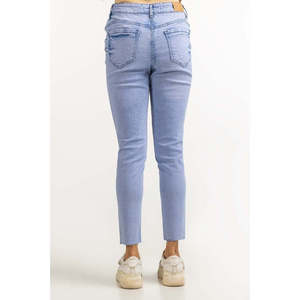 กางเกงยีนส์เอวสูงสีฟ้าอ่อนแฟชั่นเรียบง่าย WM-JNS-WS23-002 สไตล์พื้นฐาน - Product Image 1