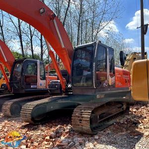 Excavatrice Hitachi ZX240-3 d'occasion, faible nombre d'heures de fonctionnement, poids opérationnel de 20 tonnes, bon service après-vente, moteur d'origine très bon marché - Product Image 6