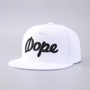Gorra de Estilo Americano de 6 Paneles con Parche de Cuero Repujado, Visera Curva, Terciopelo Lavado y Estampado de Letras, Número de Modelo Común - Product Image 1