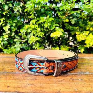 Ceinture unisexe en cuir pleine fleur d'Argentine, faite à la main, personnalisée avec un design de couronne western pour le ranching et les compétitions, ornée de perles, lourde - Product Image 2