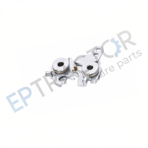 Loquet de capot LVA20999 compatible avec les tracteurs John Deere 1025R 3038R 3046R 4066R 5100M 5125R 5130M - Product Image 3