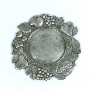 Aluminum <b>Wine</b> Bottle <b>coaster</b> Holder for Parties Clubs Use Hammered Flower Design Round Aluminum <b>Wine</b> <b>coaster</b> Holder - Product Image 1