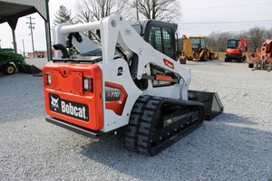 Chargeuse compacte sur chenilles Bobcat T770, couleur blanche, modèle à 2 vitesses - Product Image 6