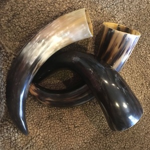 Copa Vikinga de Cuerno de Buey Premium, Pulida Naturalmente, Ecológica, Segura para Beber, Estilo Animal y Ángel, para Uso Navideño - Product Image 2