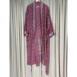 Vestido Kimono Bohemio Chic Vintage de Seda Reciclada para Mujer, Ideal para la Playa, el Resort, el Hogar o como Túnica de Baño - Product Image 4