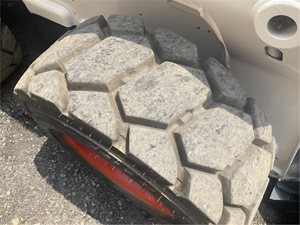 Affordable 2015 BOBCATT S740 Skid Steer EPA CE ISO CERTIFICATED Skid Steer with Diesel Engine Fully Hydraulic Control - Product Image 5