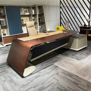 Bureau de direction en panneaux de bois brun, table de bureau modulaire moderne avec armoire de rangement, poste de travail pour dirigeant, mobilier de direction - Product Image 3