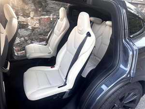 Modelo Eléctrico X AWD 2024 Usado, Llantas de Aleación, Asientos en Tercera Fila, Navegación en Cuero, Arranque Remoto, Espejos Eléctricos, Luces - Product Image 4