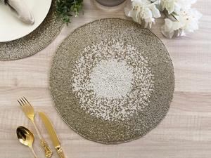 Sous-plat rond élégant en perles avec motif floral inspiré des pétales, tapis décoratif fait à la main pour table à manger, table basse - Product Image 2