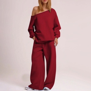 Ensemble de survêtement de sport ample 2 pièces pour femmes sweat à capuche chaud et pantalon polaire pour l'automne et l'hiver motif solide épaule tombante - Product Image 2