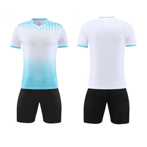 Nouveaux ensembles de maillots de football pour hommes de la saison, 100% polyester avec impression par sublimation, séchage rapide, respirant, tenue de football - Product Image 3