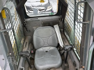 รถตักล้อยาง GEHL R135 ปี 2018 ขนาดเล็ก รับน้ำหนักได้ 9 ตัน พร้อมปั๊มไฮดรอลิก TCM และเครื่องยนต์ - Product Image 6