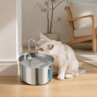 Fontaine à eau pour chat en acier inoxydable 304 de 2,2 L avec robinet, distributeur d'eau pour animaux de compagnie pour chats et chiens avec filtre OEM ODM