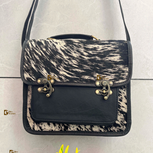 Sac à main léger en cuir de vache élégant pour femmes lettre gland décoration cheveux sur fourrure sac à main multi-usages - Product Image 1