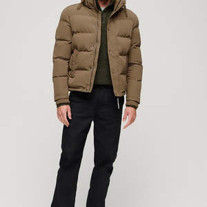 Veste matelassée oversize pour homme, qualité supérieure, fermeture éclair, design attrayant, chaude pour l'hiver, personnalisable, imperméable. - Product Image 3