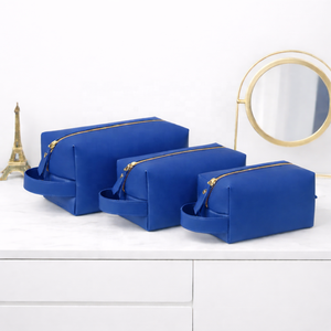 Large Capacity Men's Vintage Cosmetic <b>Bag</b> with <b>Zipper</b> Closure Leather Wash <b>Bag</b> & <b>Storage</b> Clutch Waterproof & Eco-Friendly - Product Image 1