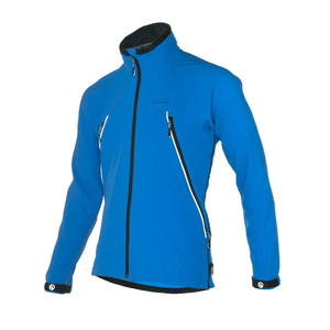 Chaqueta Softshell con durabilidad ligera, corte aerodinámico y atractivo moderno listo para la moda hecho en Pakistán - Product Image 2
