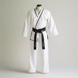 Uniforme de karaté léger et extensible personnalisé pour l'entraînement d'arts martiaux respirant de haute qualité pour la maison et la salle de sport toutes tailles et couleurs - Product Image 5