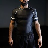 Rashguards personnalisés à manches longues entièrement sublimés pour le surf, le BJJ et le MMA, respirants, à séchage rapide, antibactériens, en Spandex/Polyester