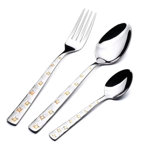 Cuillères de Banquet Buffet en Acier Inoxydable Ensemble de 3 Pièces Nouvelle Décoration Designer Cuillère à Dessert Moderne Dernier Style - Product Image 1