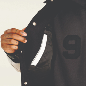 แจ็กเก็ตสีดำแขนสีขาวสำหรับผู้ชายแจ็คเก็ตเบสบอลปักลายตามสั่ง - Product Image 5