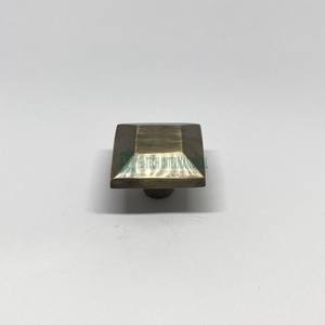 Poignées d'armoire de cuisine en laiton poignées de porte d'armoire en laiton moderne poignées de porte boutons tirer carré quincaillerie de chambre à coucher - Product Image 4