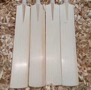 Celipex Ss Ton English Willow Grade a Modèle de batte de cricket de haute qualité CPL-EWCB-0006 - Product Image 1
