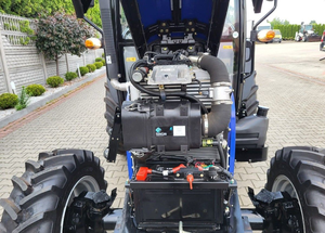 รถแทรกเตอร์ล้อเดินทางรุ่นใหม่ LOVOL M754 พร้อมเครื่องยนต์ Deutz 45 แรงม้า พร้อมชิ้นส่วนแกนกลางที่ทนทาน - Product Image 6