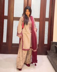 Ensemble de travail de broderie fait à la main tenue quotidienne ensemble de coordination classique personnalisé soie fantaisie belle ensemble de coordination de broderie de fantaisie - Product Image 2