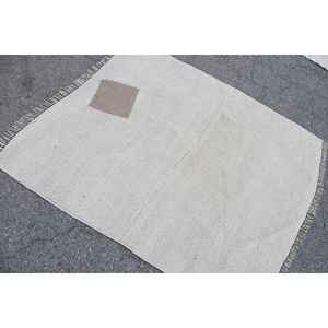 Alfombra Turca de 4x4.9 pies, Alfombra Vintage, Alfombra de Lana con Estampado Animal Blanco - Product Image 4