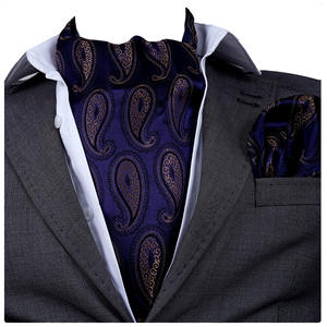 Exve Exclusivo Conjunto de Pañuelos Ascot Formales de Diseño Duradero con Estampado Paisley Azul Marino y Cobre, de Seda Cuadrada, Material Turco - Product Image 1