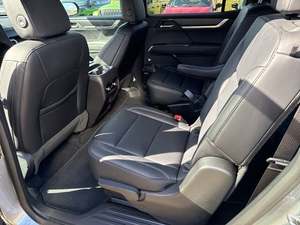 GMC Acadia Elevation 2024, SUV con Tracción en las Cuatro Ruedas, Automática, 7 Plazas, con Neumáticos R20, Volante a la Izquierda, Interior Oscuro, Asientos de Cuero, Techo Corredizo - Product Image 6