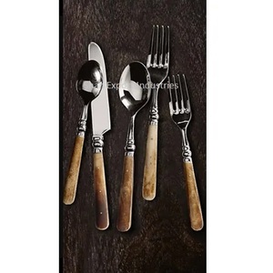 Ensemble de couverts en argent en acier inoxydable coûteux avec poignée en résine de corne pour la maison ensembles de couverts de vaisselle de table de mariage - Product Image 6
