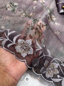 Saree en soie Rangeen brodé à plusieurs fils avec chemisier Banglori pour les occasions de fête de mariage du grossiste indien - Product Image 5