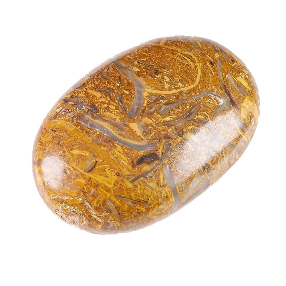 สีน้ำตาล