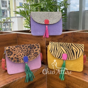 กระเป๋าสะพายพาดลำตัวหนังนิ่มสีสดใสพิมพ์ลายสัตว์ทำมือสำหรับผู้หญิงกระเป๋าถือหนังรีไซเคิลแบบยั่งยืน - Product Image 1